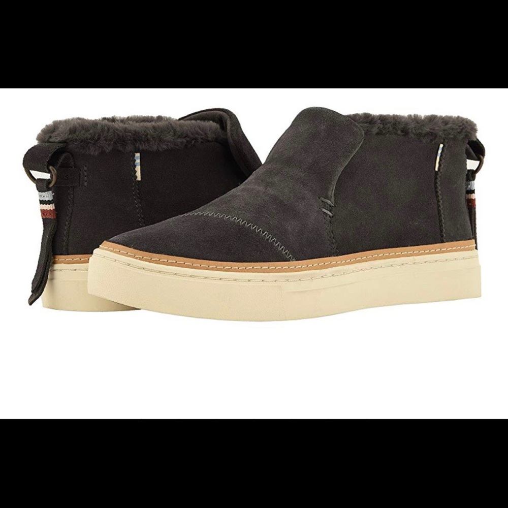 TOMS Paxton Water-Resistant Slip-Ons, Size 7